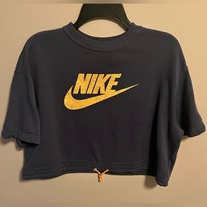 NIKE crop top